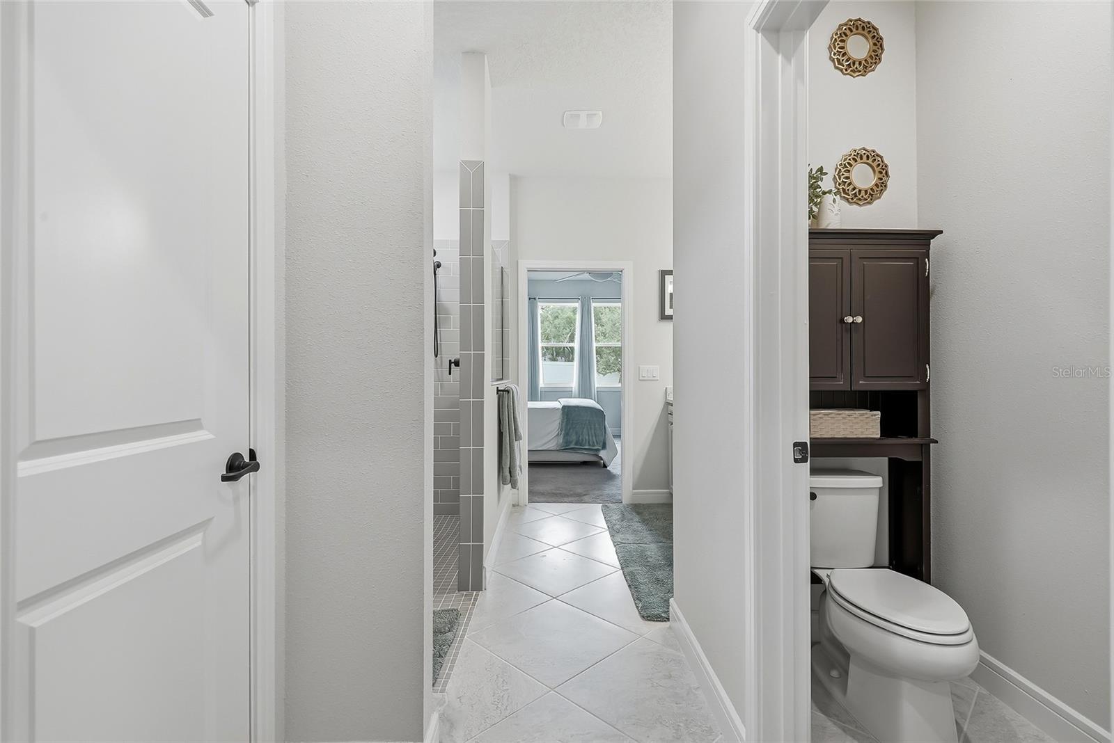 4678 Dover Bluff Ct Property Photo 31