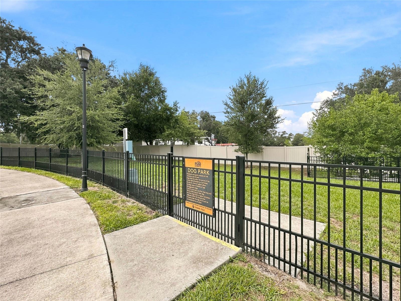 4678 Dover Bluff Ct Property Photo 47