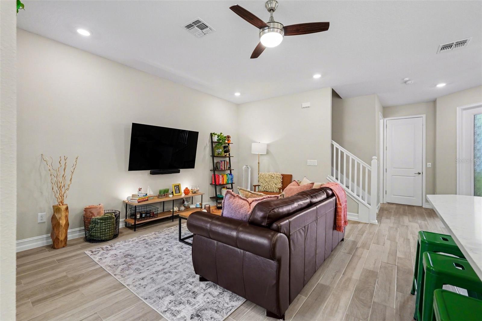 5054 San Martino Dr Property Photo 8