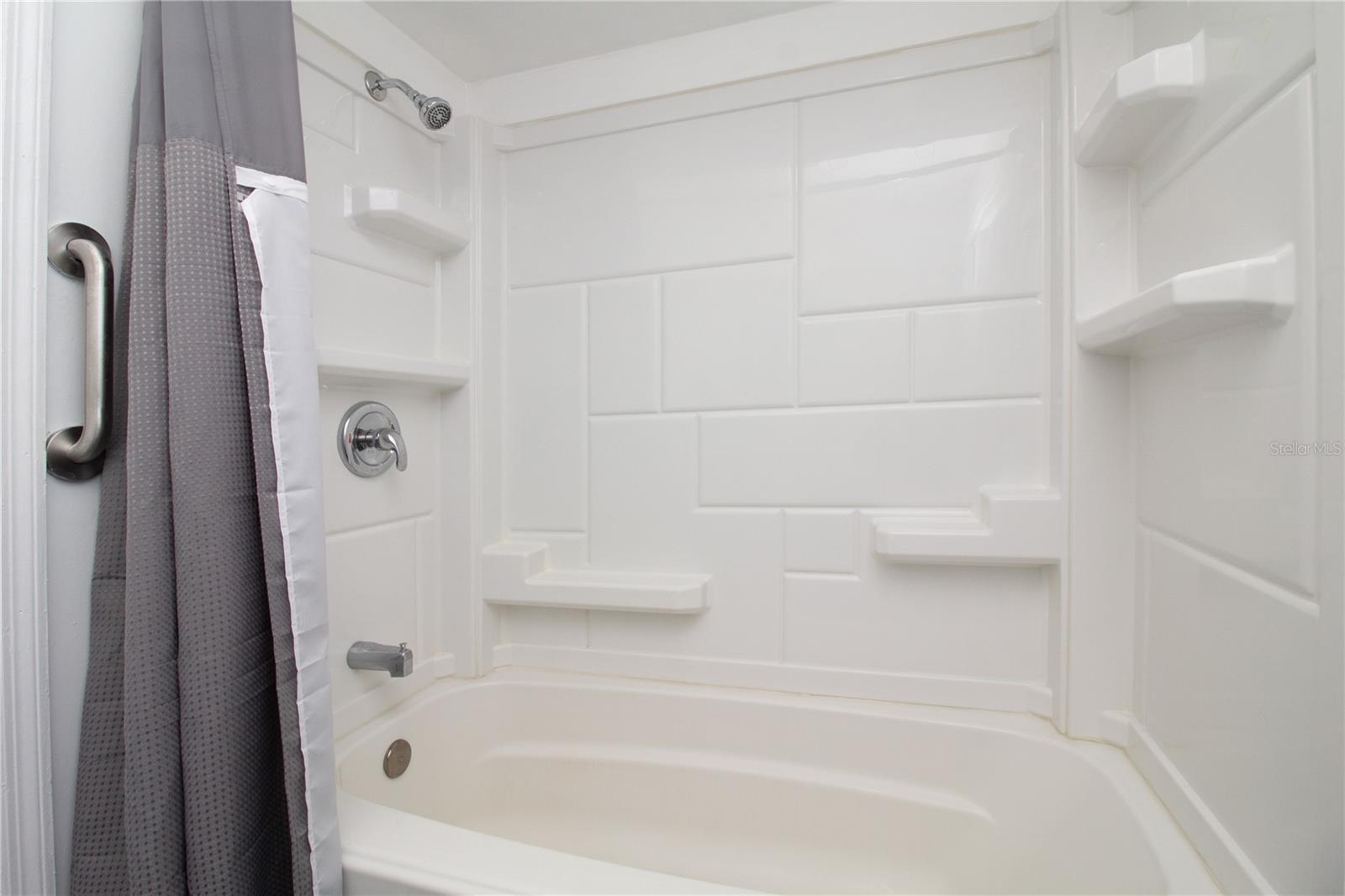 1613 St Catherine Dr E Property Photo 19
