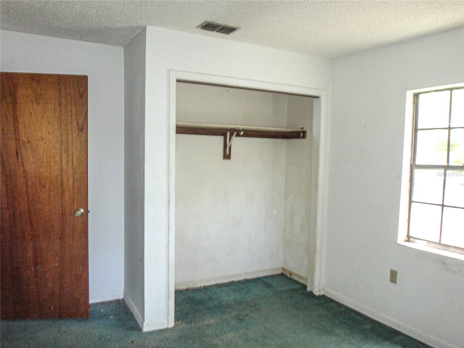 7556 23rd St Property Photo 10