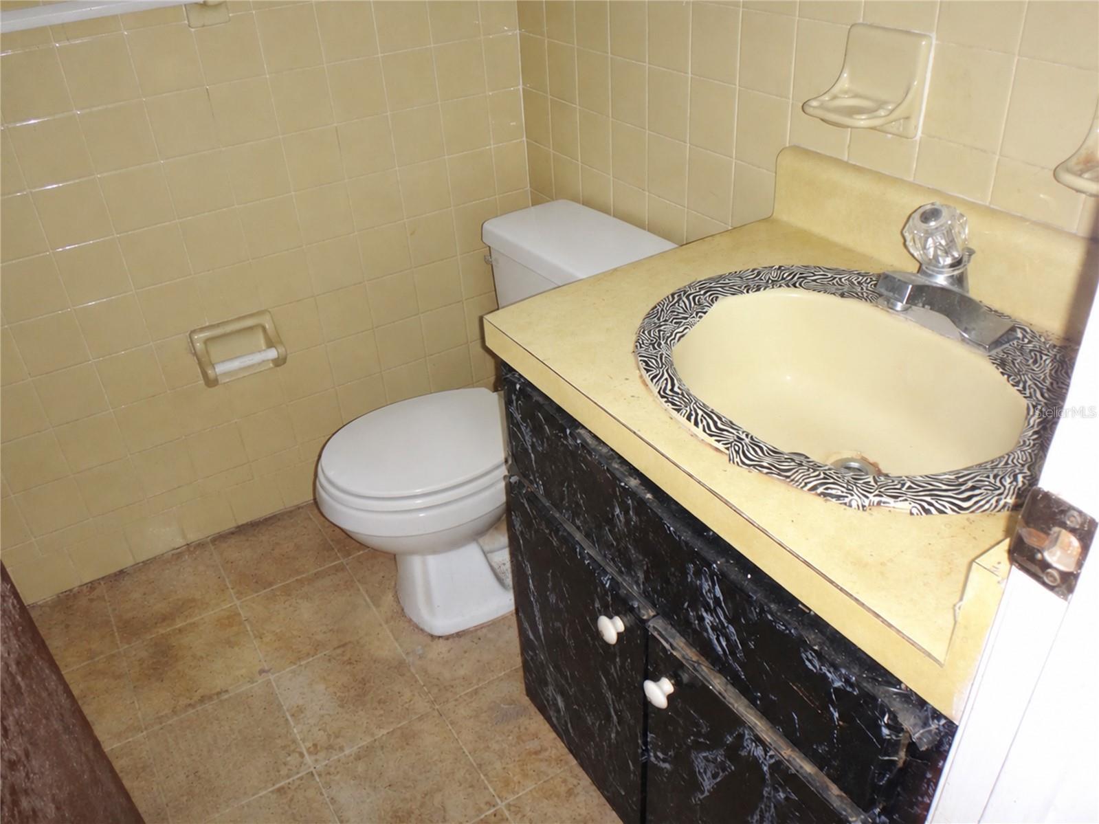 7556 23rd St Property Photo 13