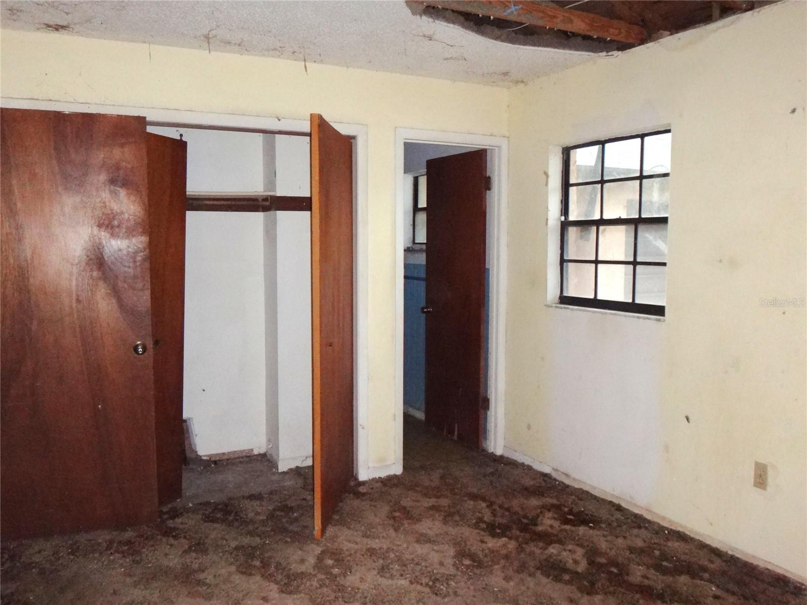 7556 23rd St Property Photo 17