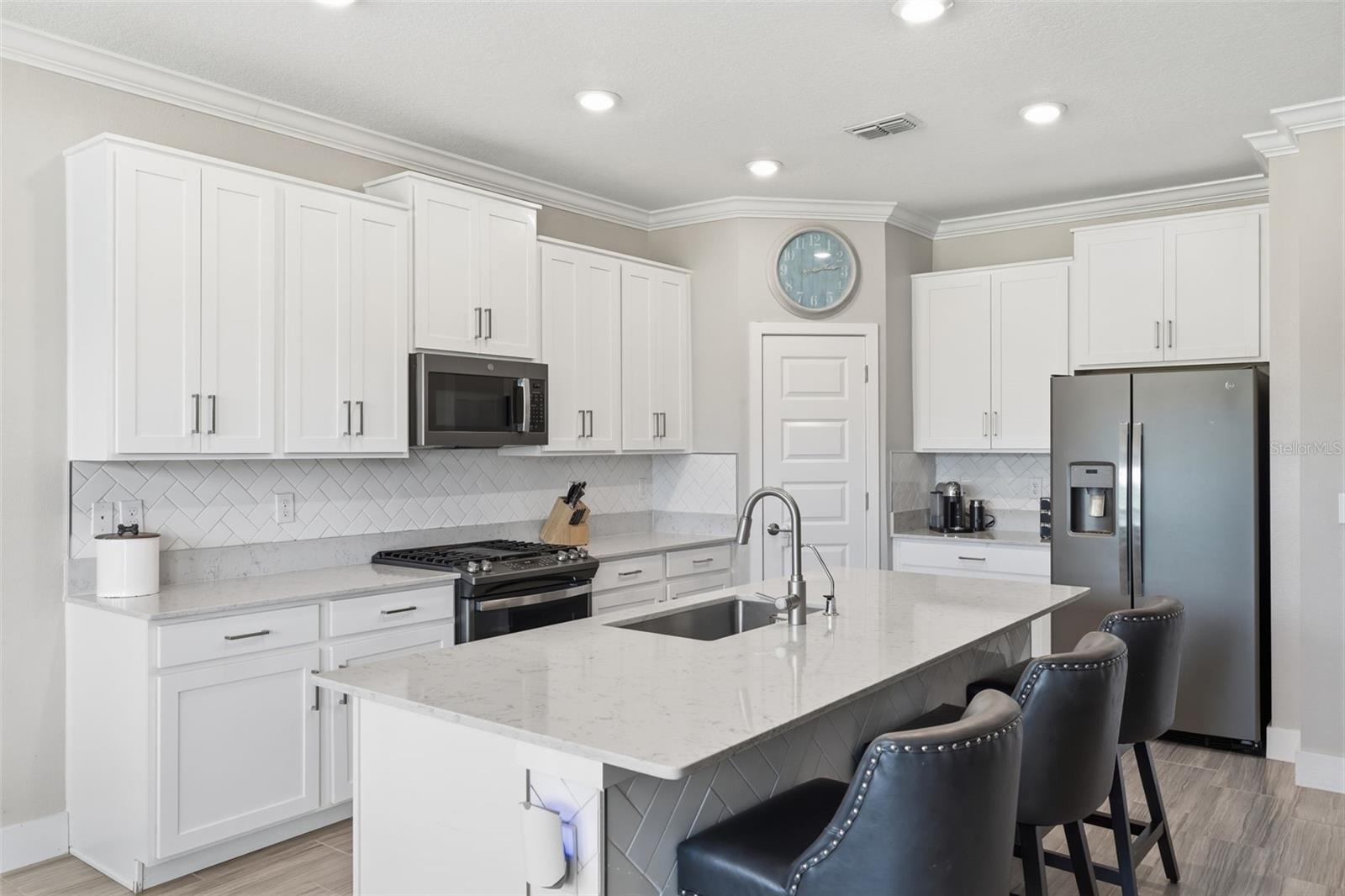 2920 Gridiron Isle Property Photo 2