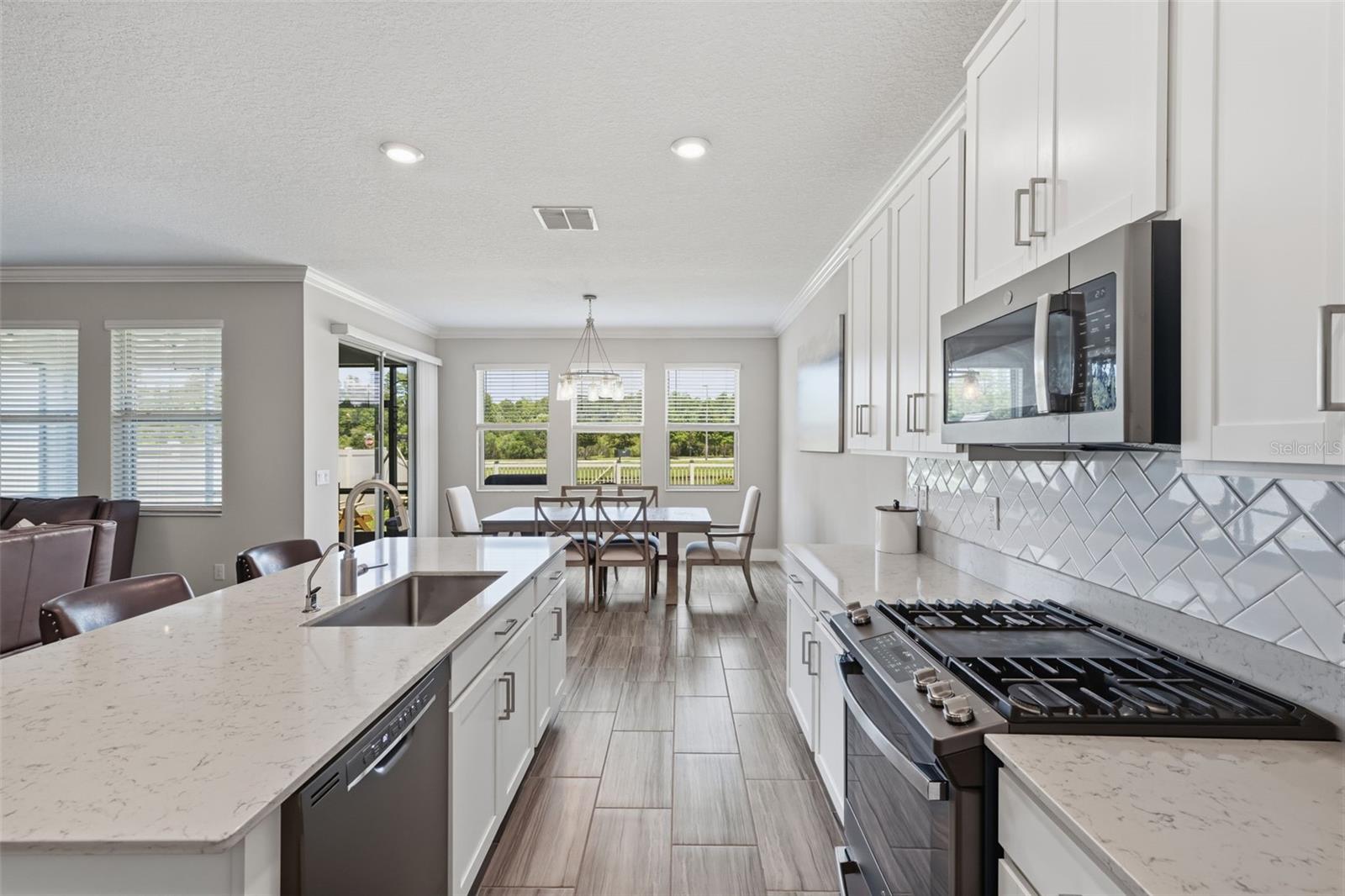 2920 Gridiron Isle Property Photo 17