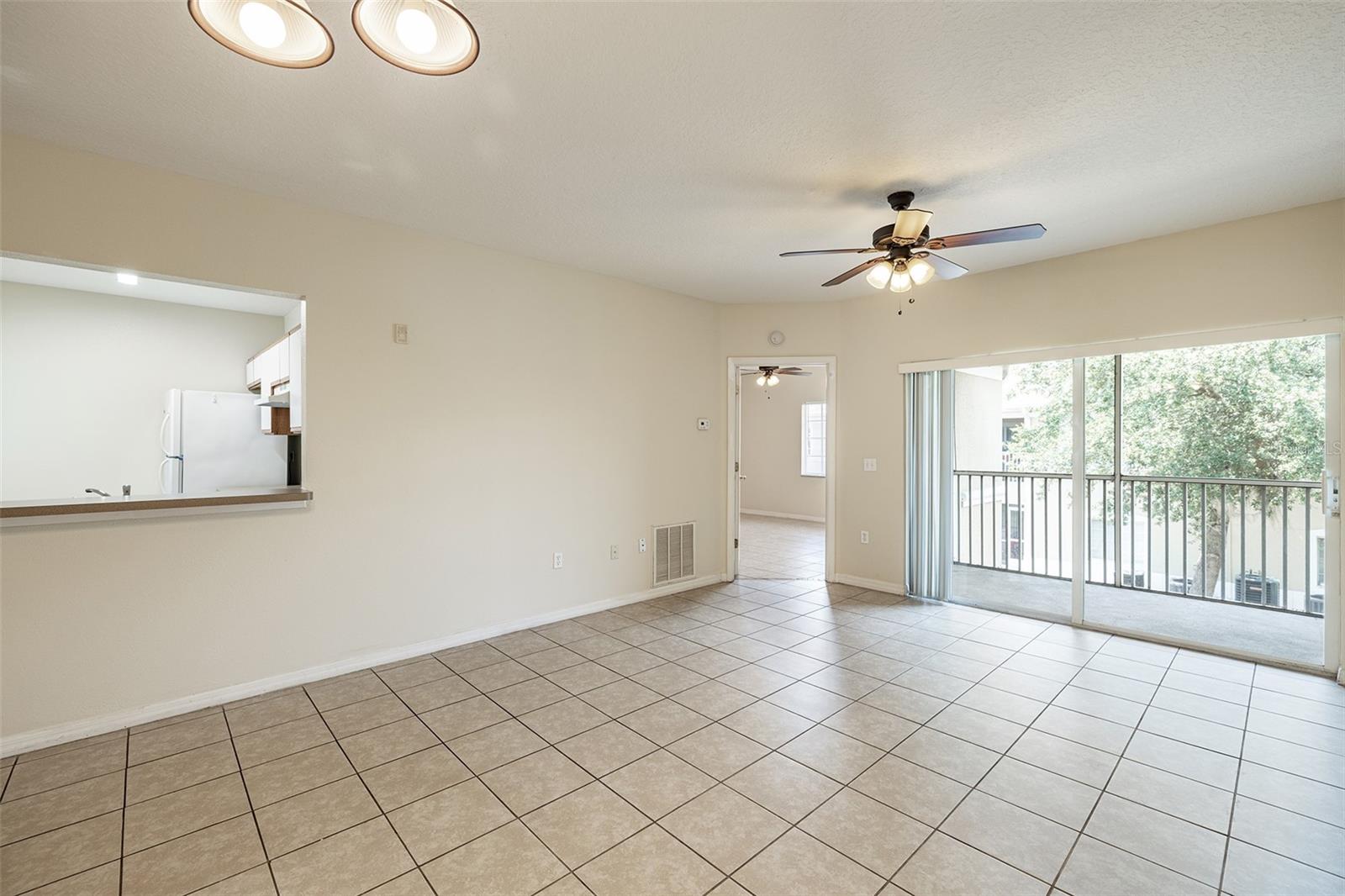 9506 Amberdale Ct #202 Property Photo 3