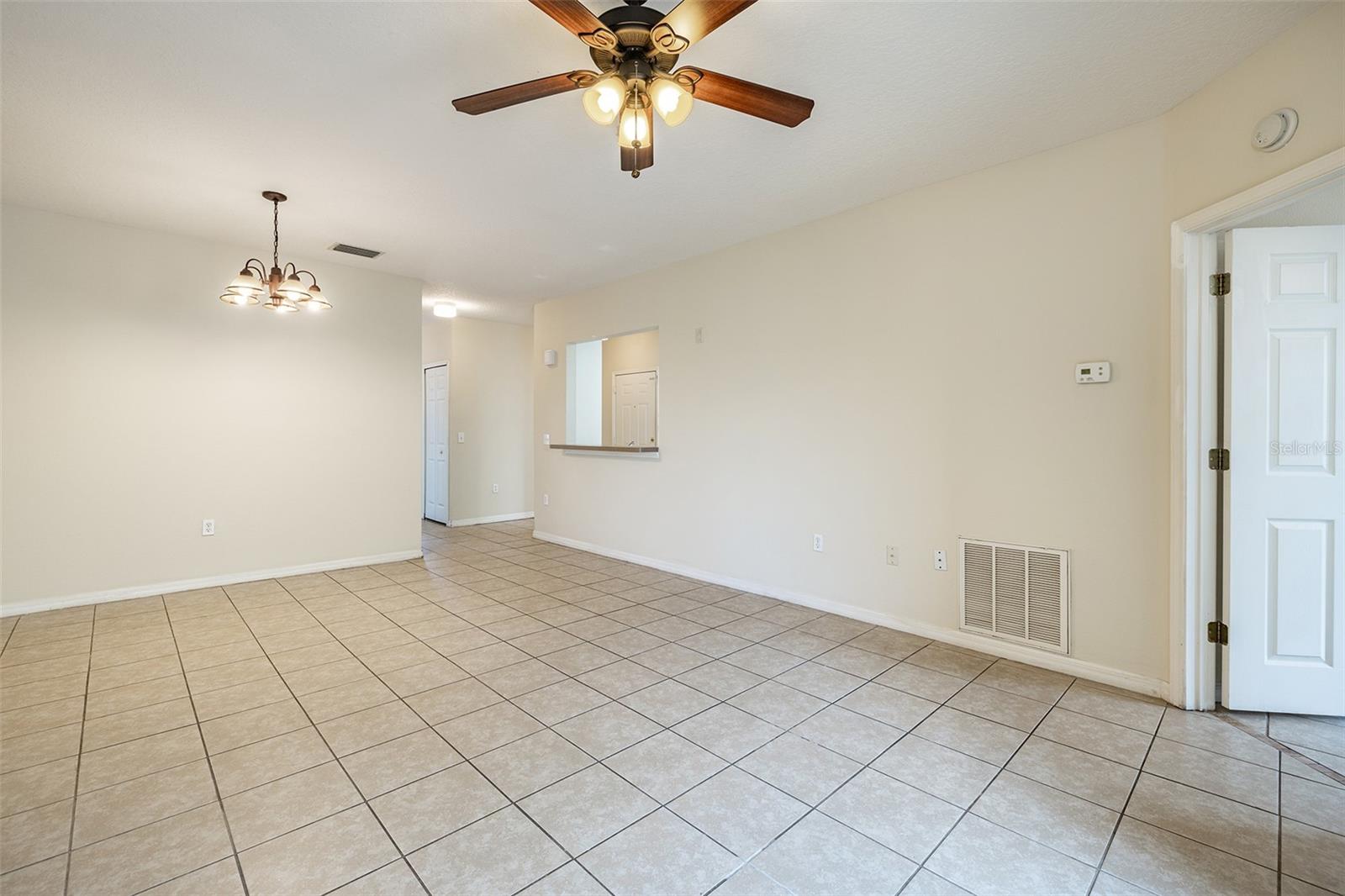 9506 Amberdale Ct #202 Property Photo 4