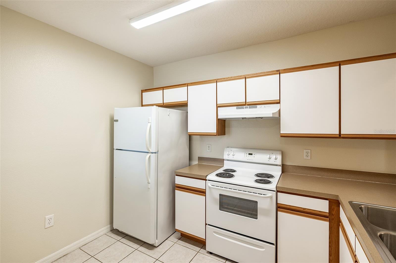9506 Amberdale Ct #202 Property Photo 6