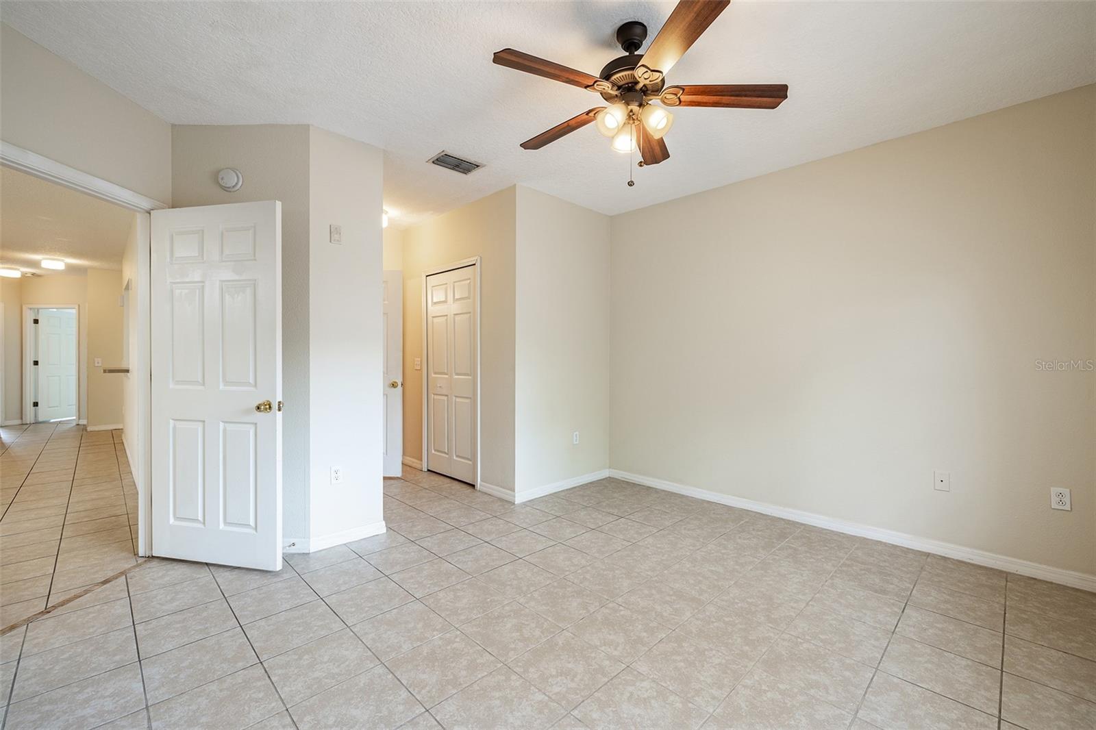 9506 Amberdale Ct #202 Property Photo 11