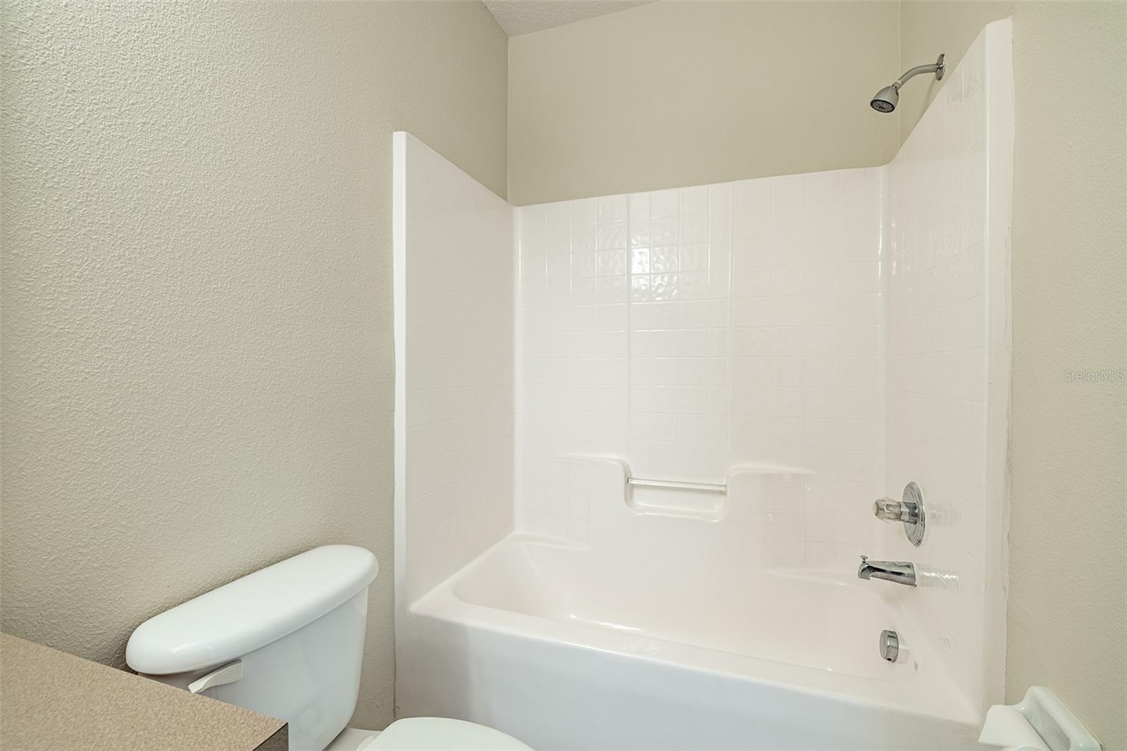 9506 Amberdale Ct #202 Property Photo 20