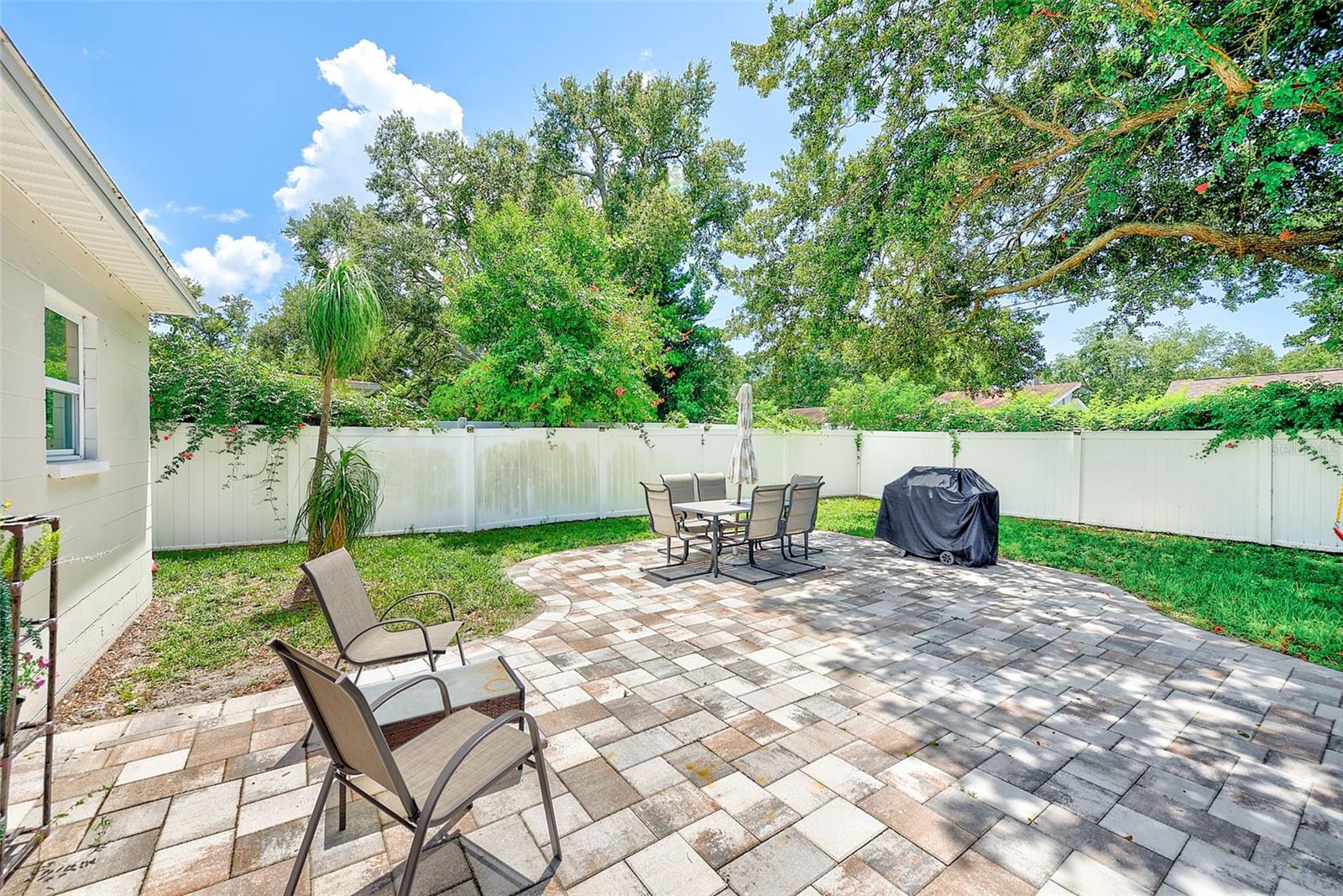 10664 Starkey Rd Property Photo 23