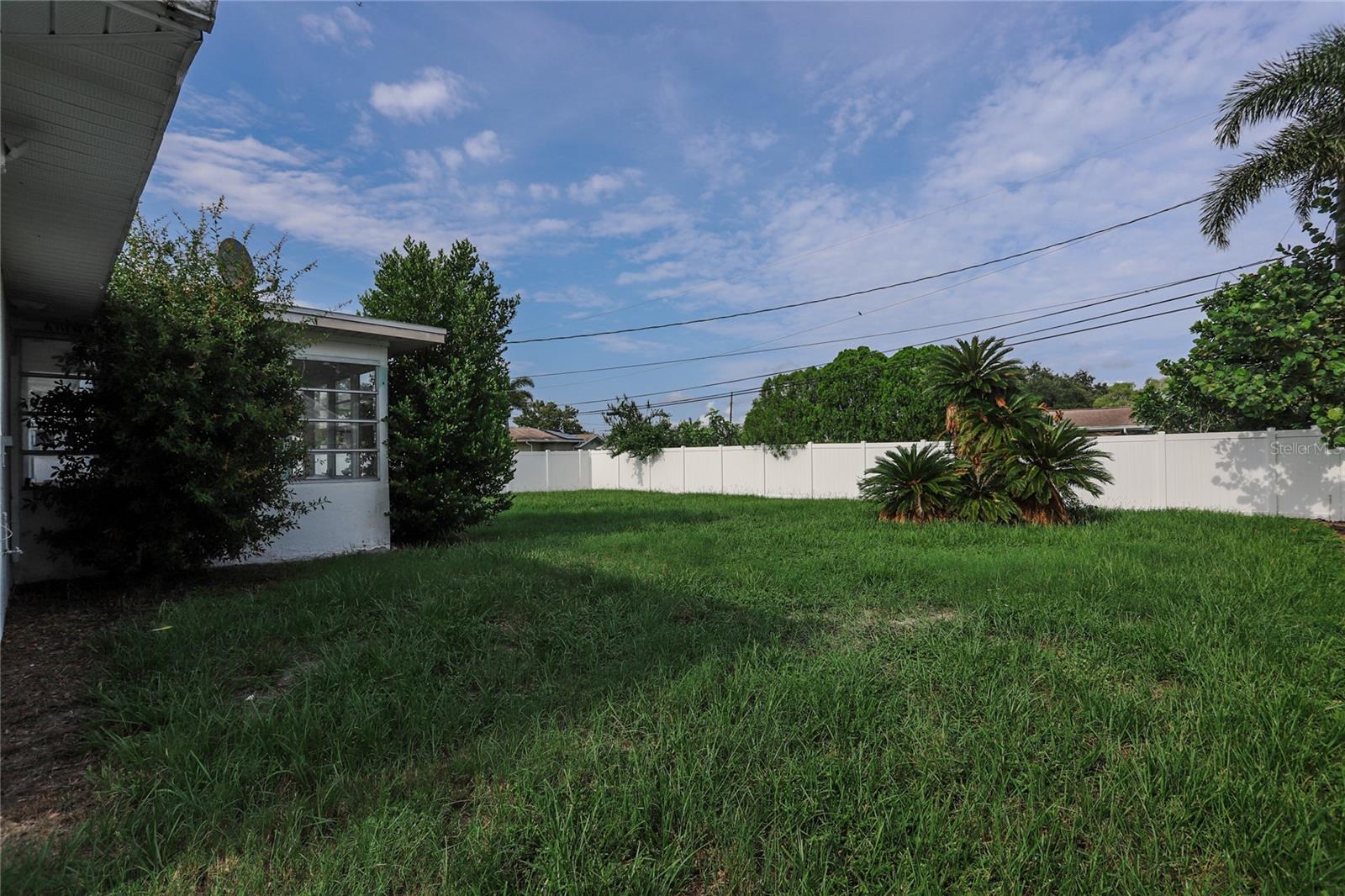 10011 110th St Property Photo 7