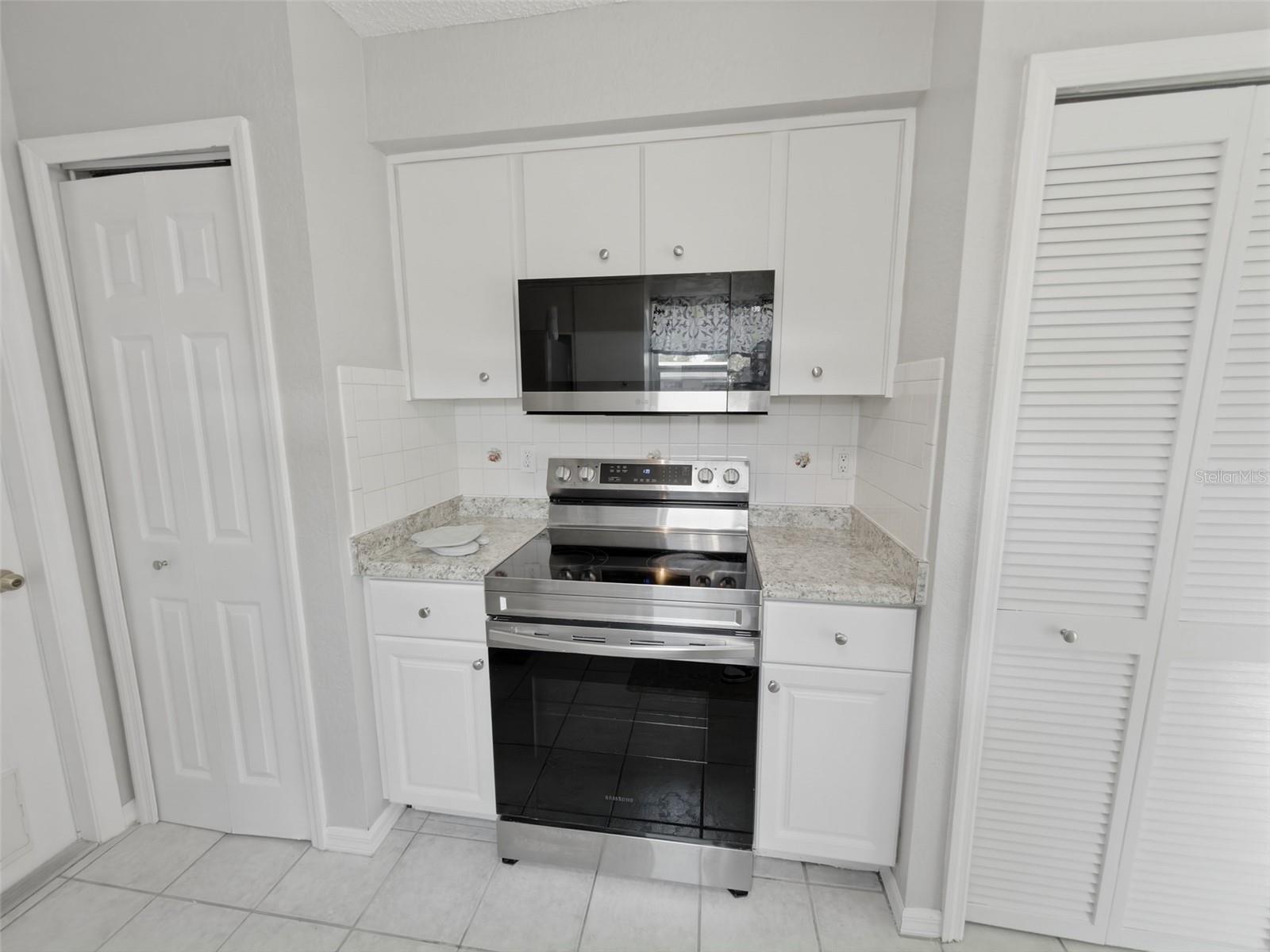 2202 Godfrey Ave Property Photo 14