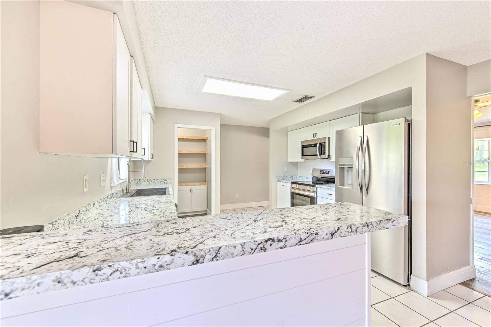 16520 Spring Valley Rd Property Photo 16