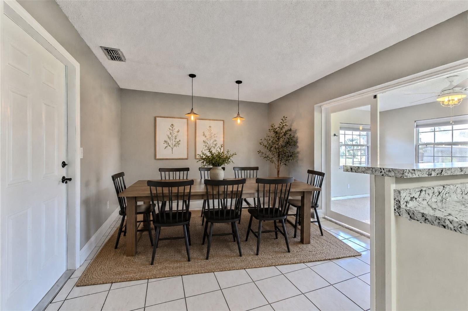 16520 Spring Valley Rd Property Photo 17