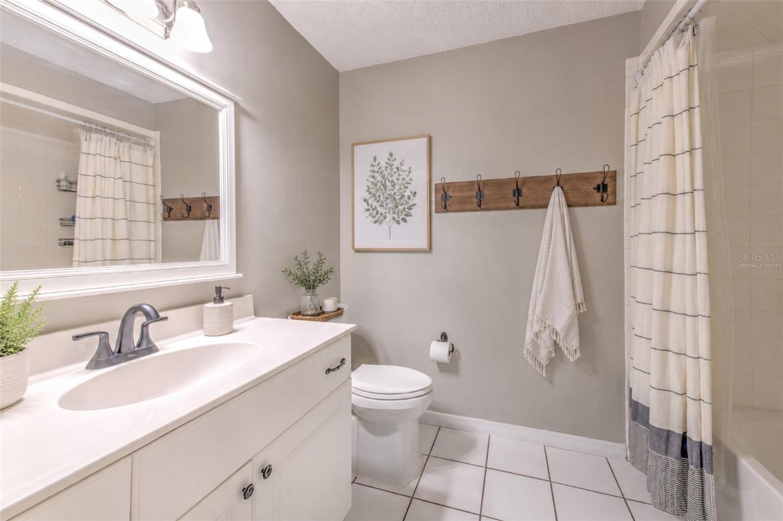 16520 Spring Valley Rd Property Photo 23
