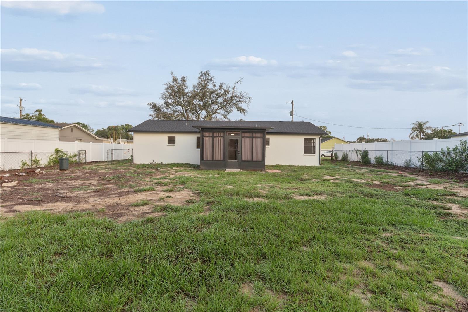 10341 Caspian St Property Photo 20