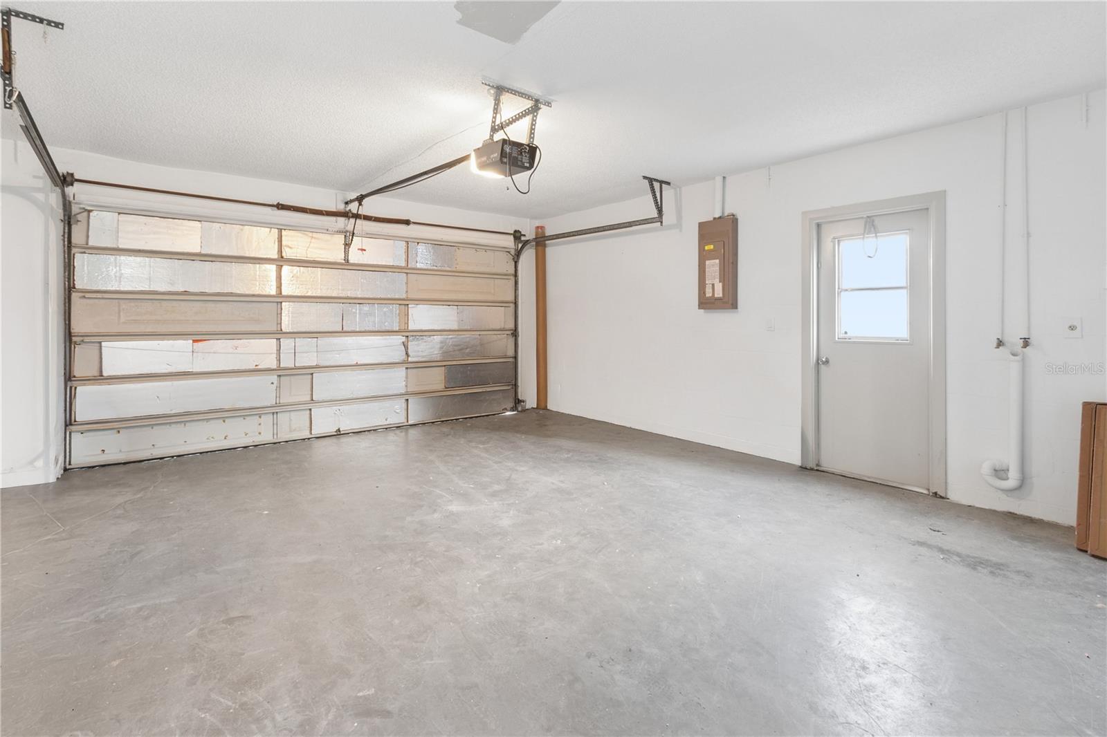 10341 Caspian St Property Photo 21