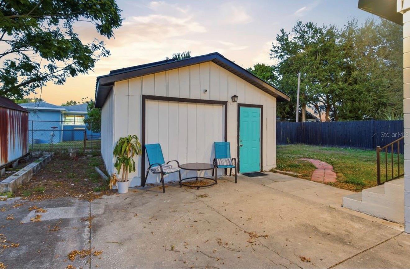 2717 W Cherry St Property Photo 16