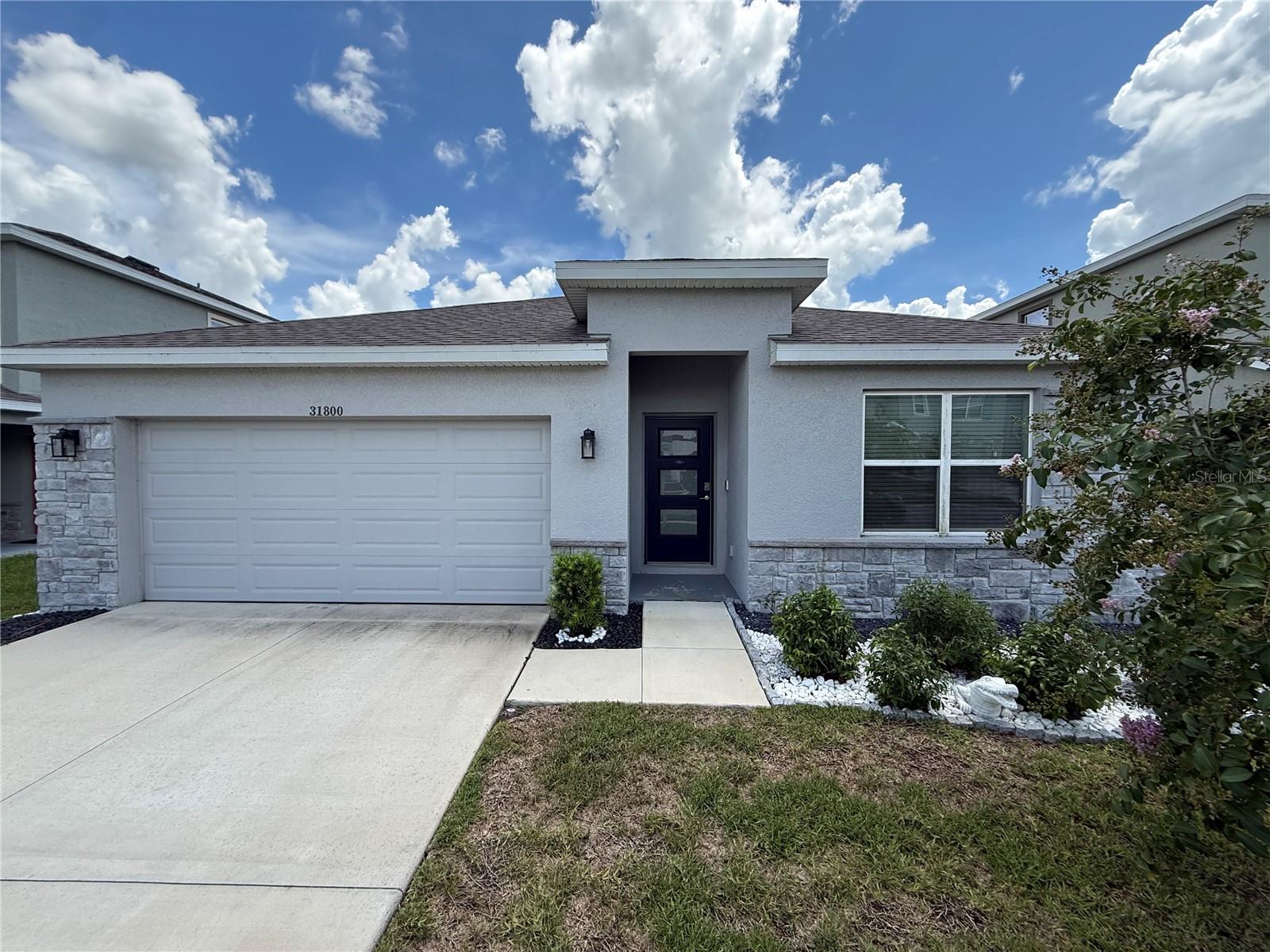 31800 OYSTER TRELLIS LN Property Photo 1
