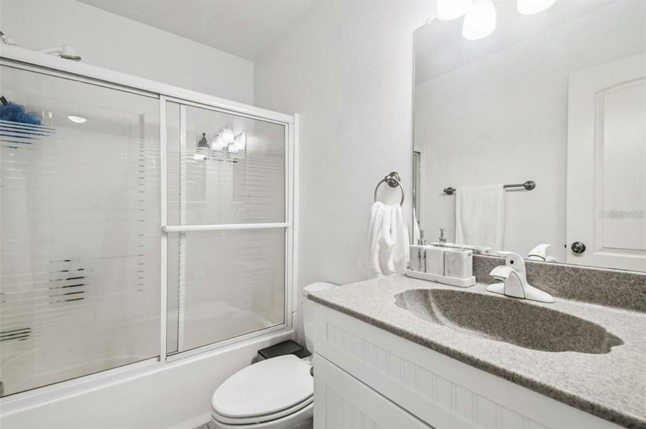 9914 Alavista Dr Property Photo 20