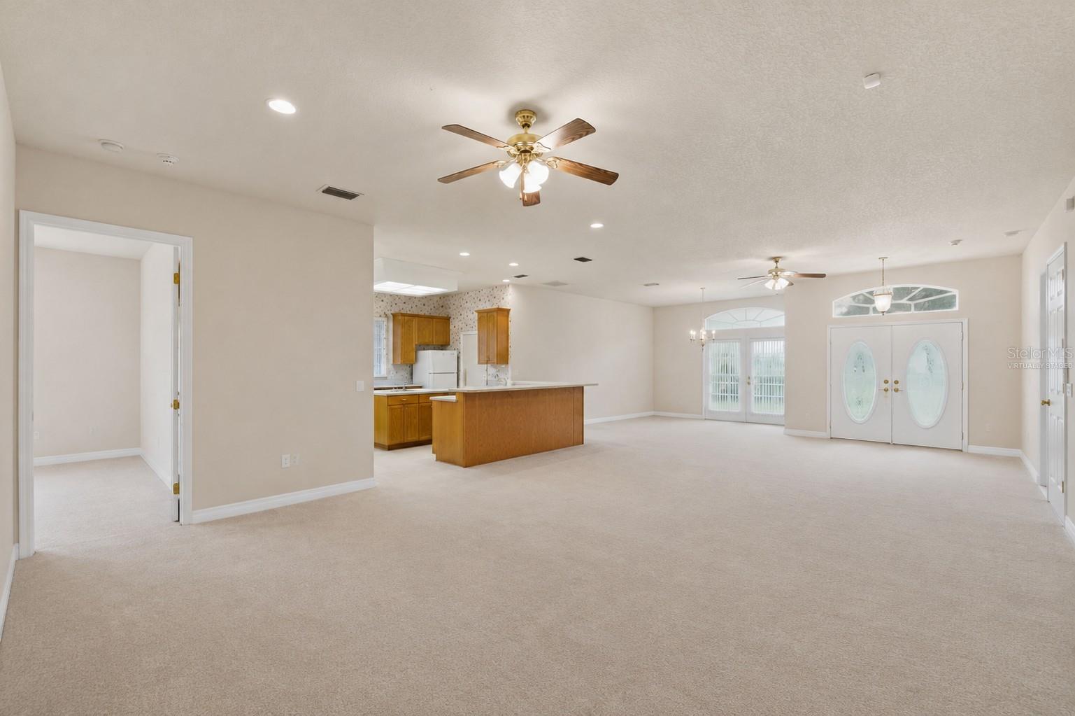 13750 Dowling Ln Property Photo 7