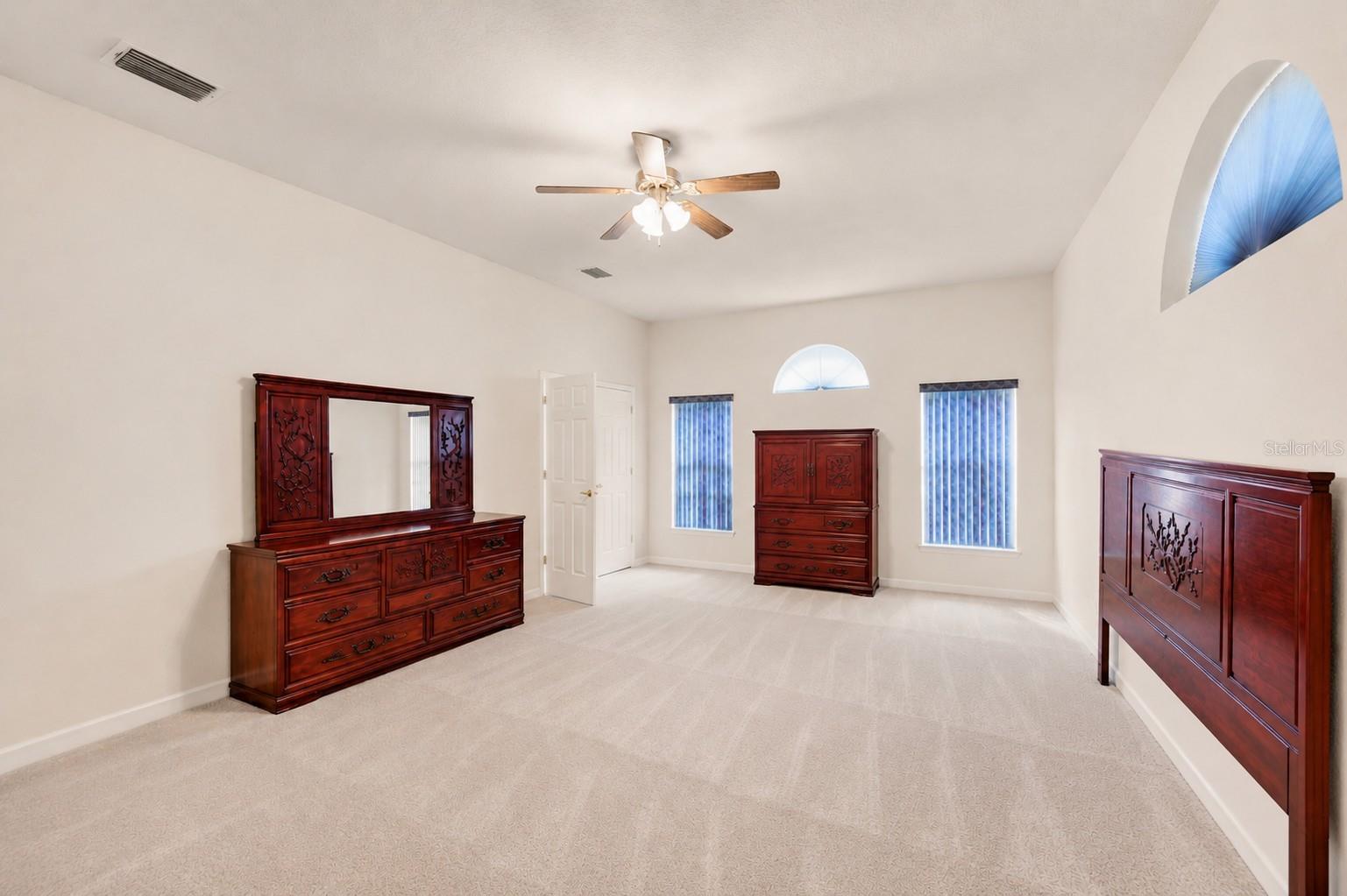 13750 Dowling Ln Property Photo 15