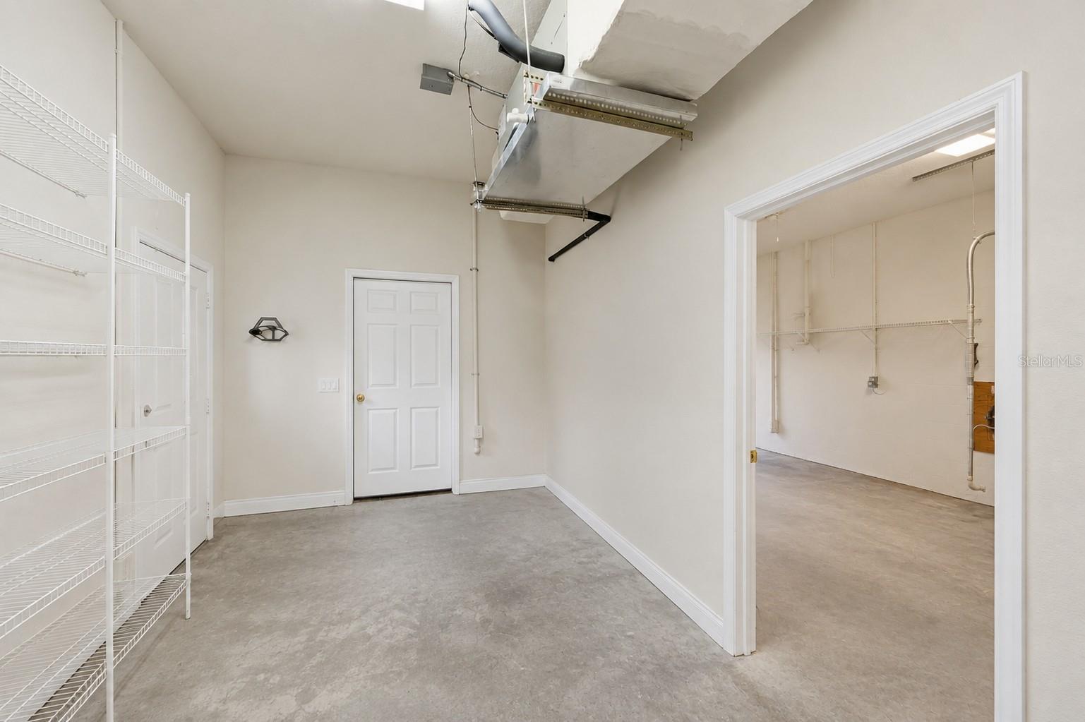 13750 Dowling Ln Property Photo 31
