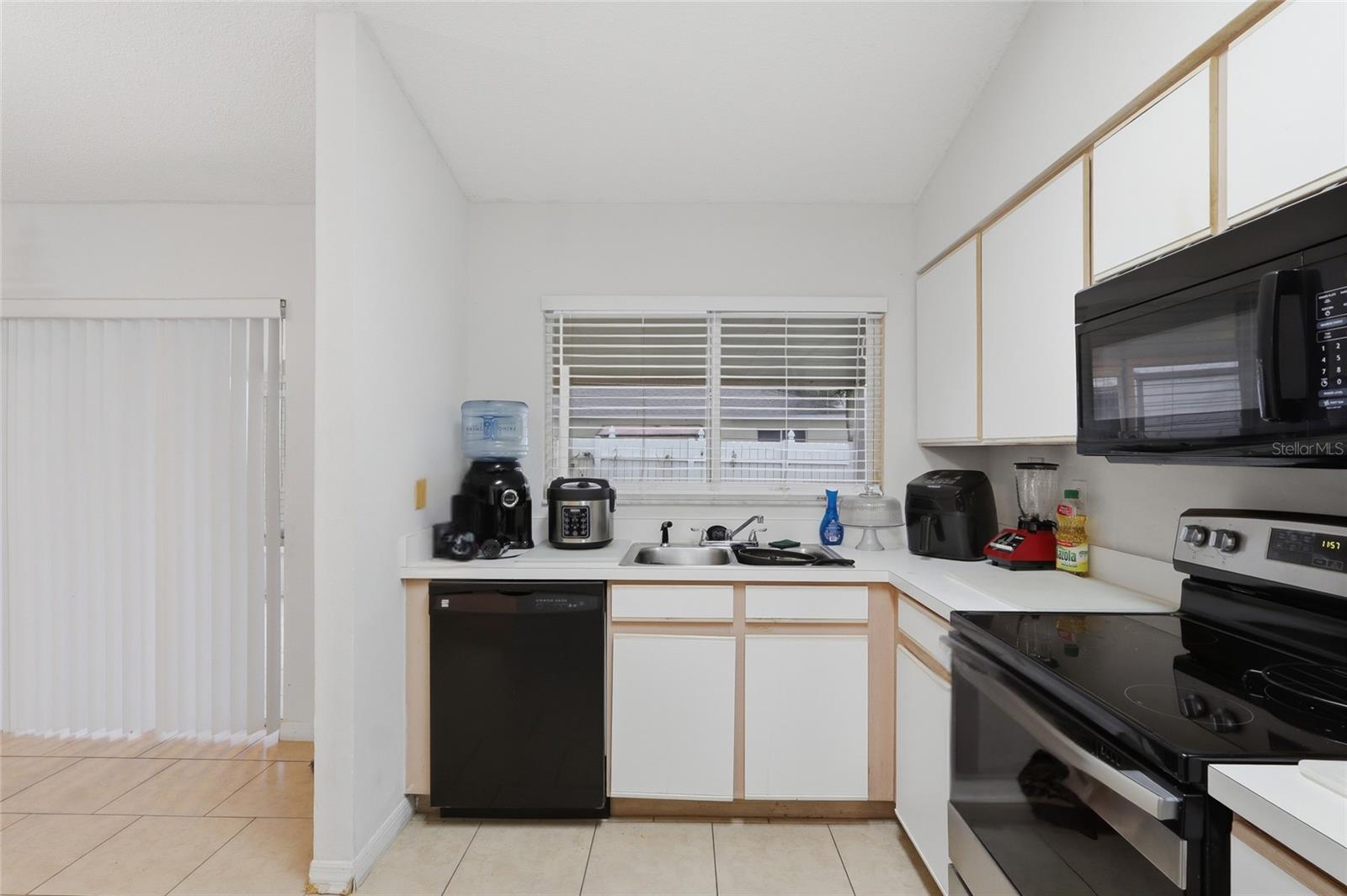 1210 Blufield Ave Property Photo 15