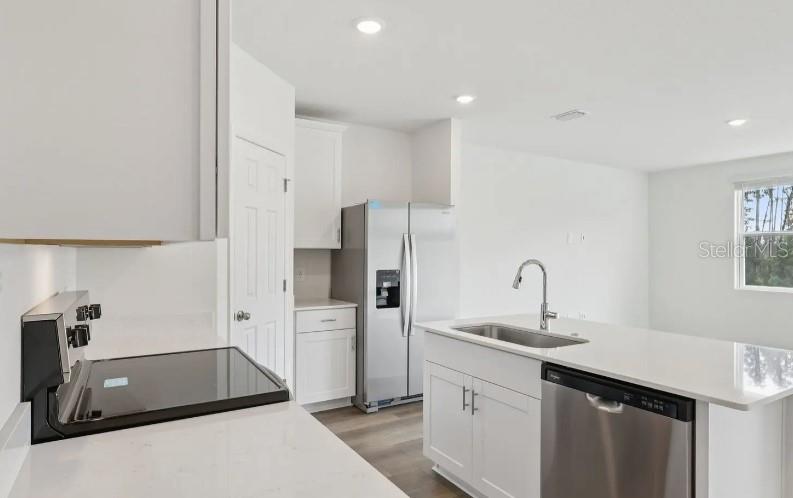 16257 Bird Of Paradise Ave Property Photo 4