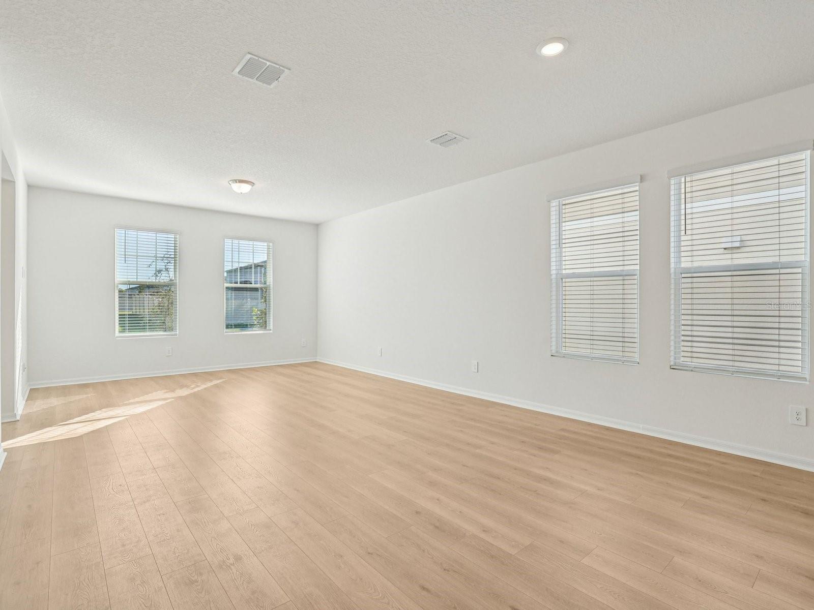 4676 Homestead Trl Property Photo 4