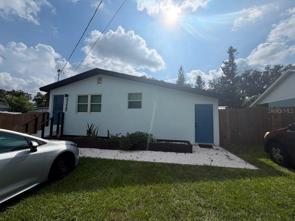 5320 PLUM AVE