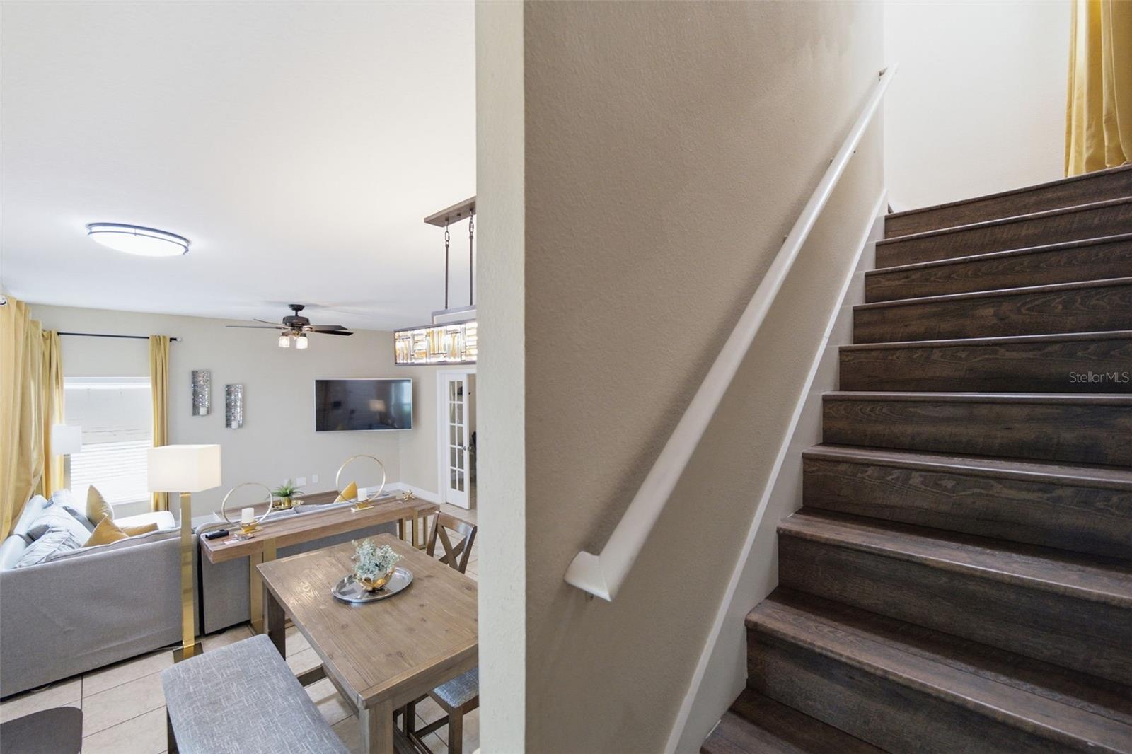 205 E Kirby St Property Photo 15