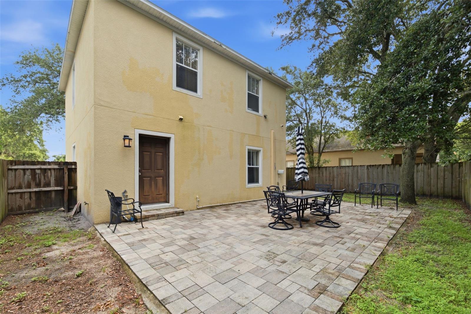 205 E Kirby St Property Photo 29