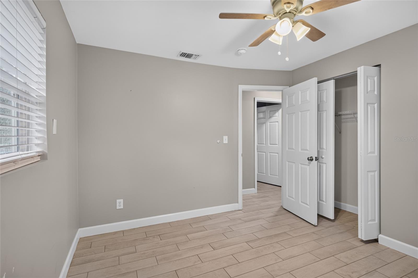 1610 N Lois Ave Property Photo 13