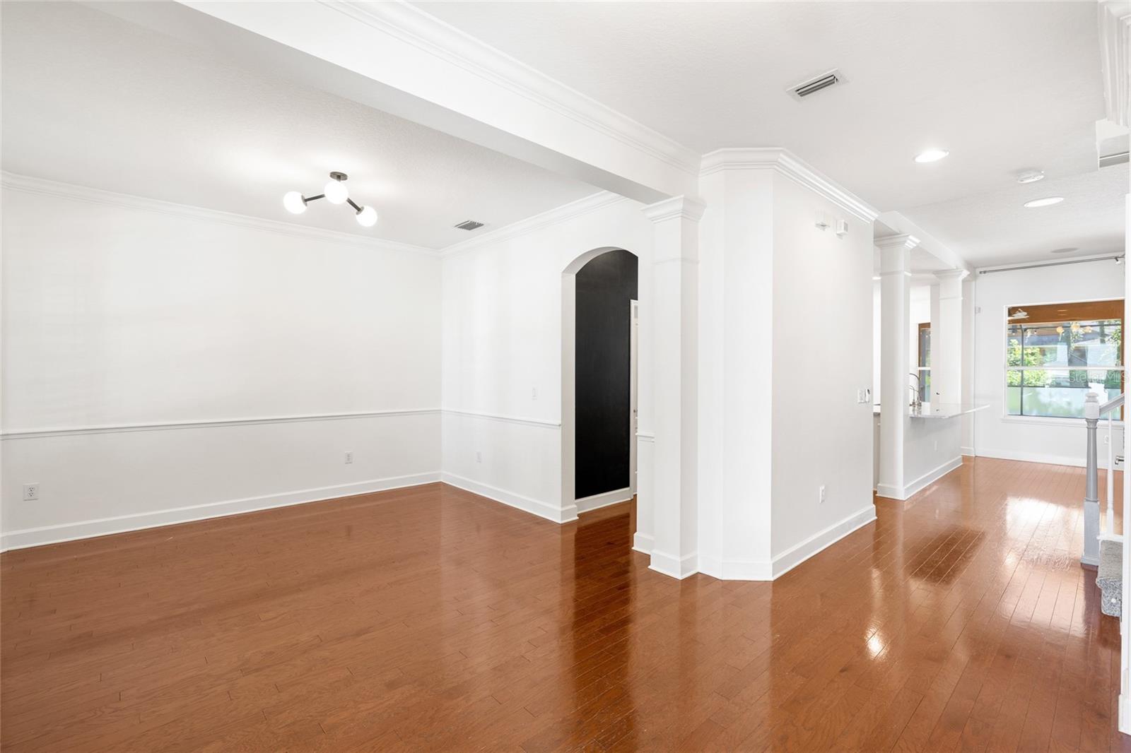 15910 Ternglade Dr Property Photo 10