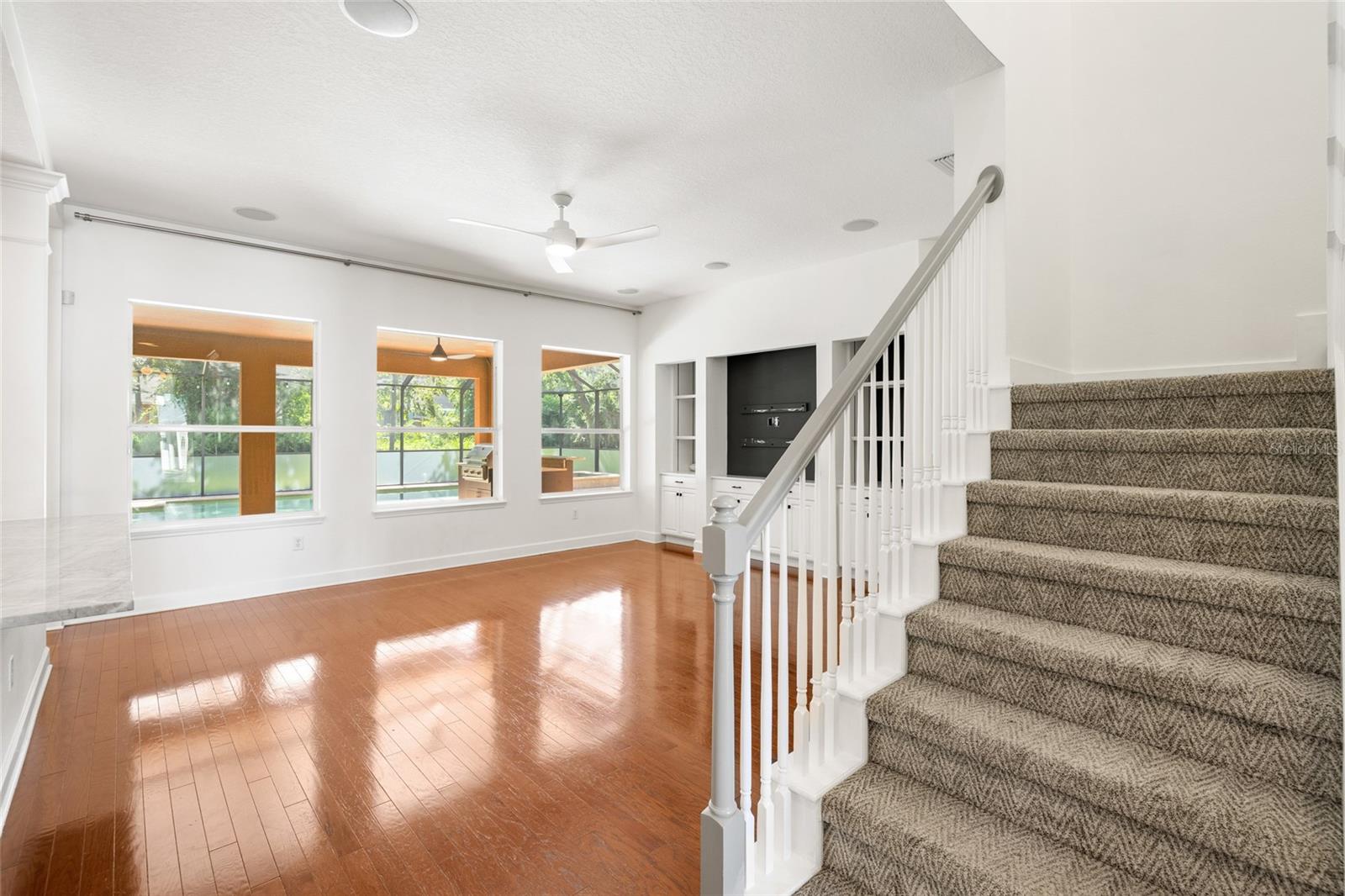 15910 Ternglade Dr Property Photo 13