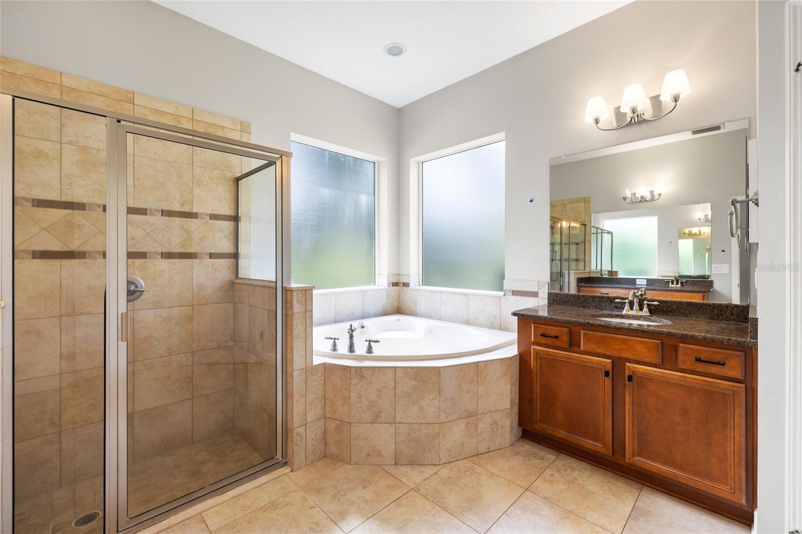 15910 Ternglade Dr Property Photo 38