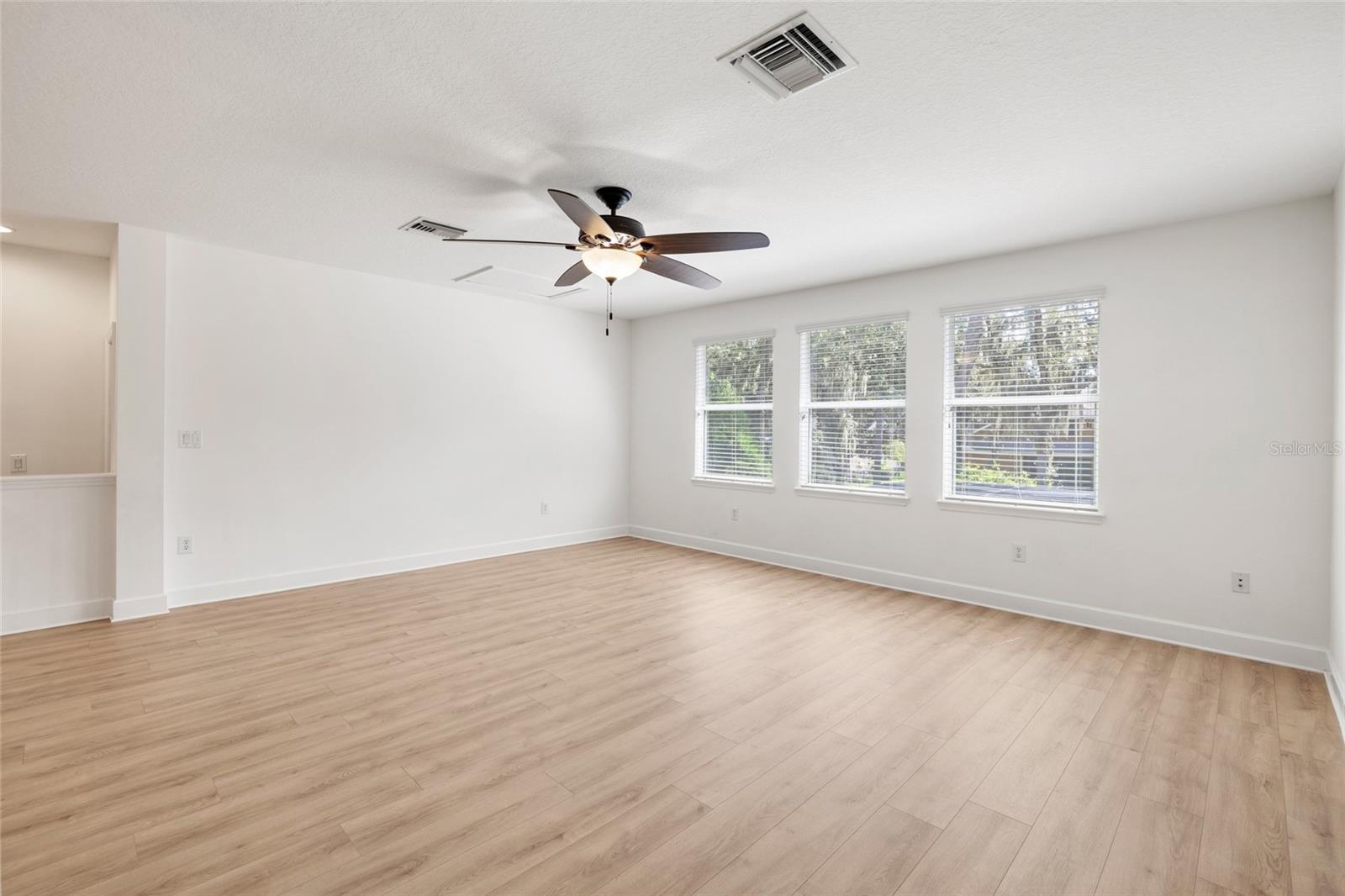 15910 Ternglade Dr Property Photo 46