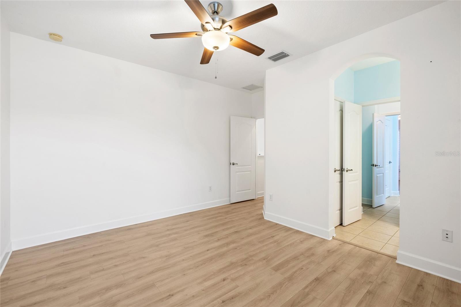 15910 Ternglade Dr Property Photo 48