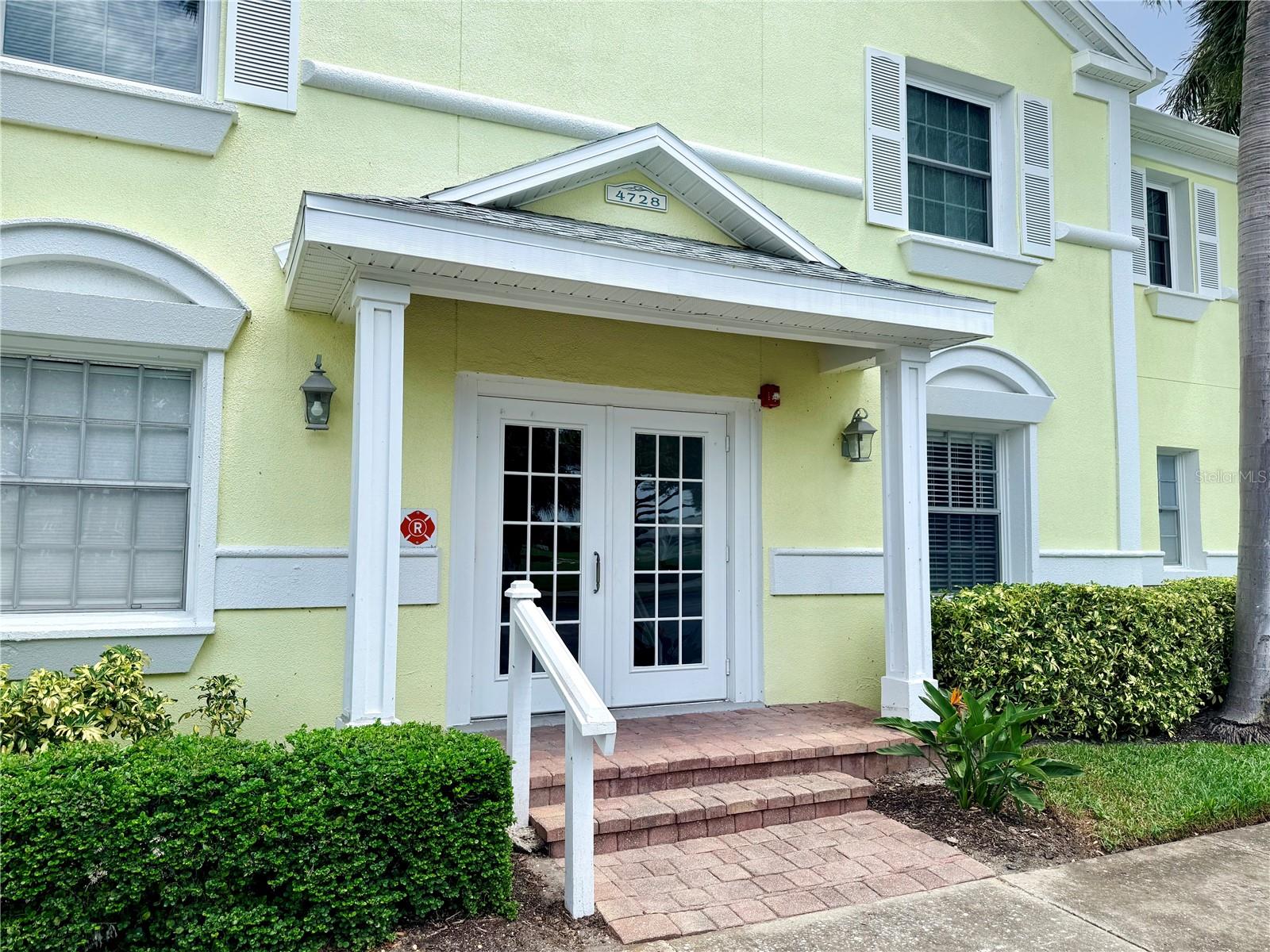 4728 BEACH DR SE #B Property Photo 1