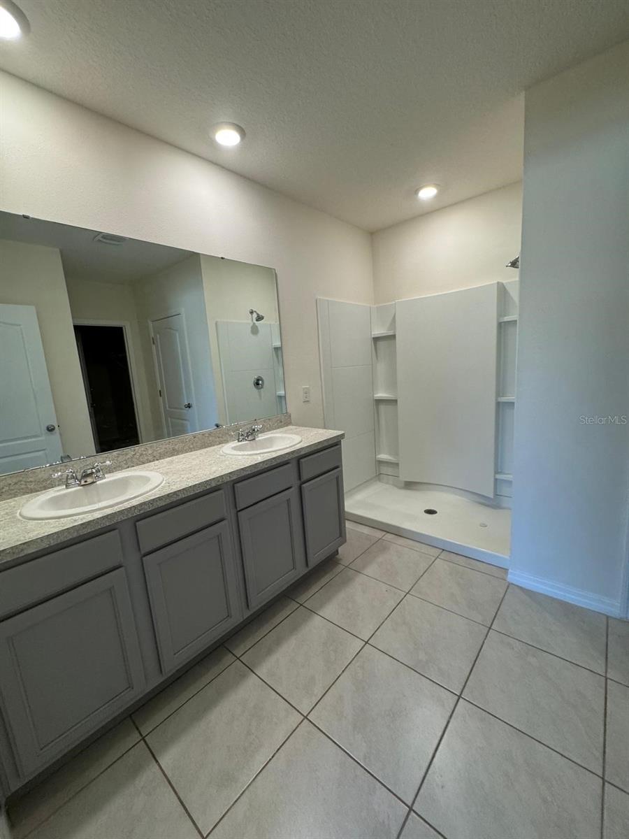 528 Boardwalk Ave Property Photo 13