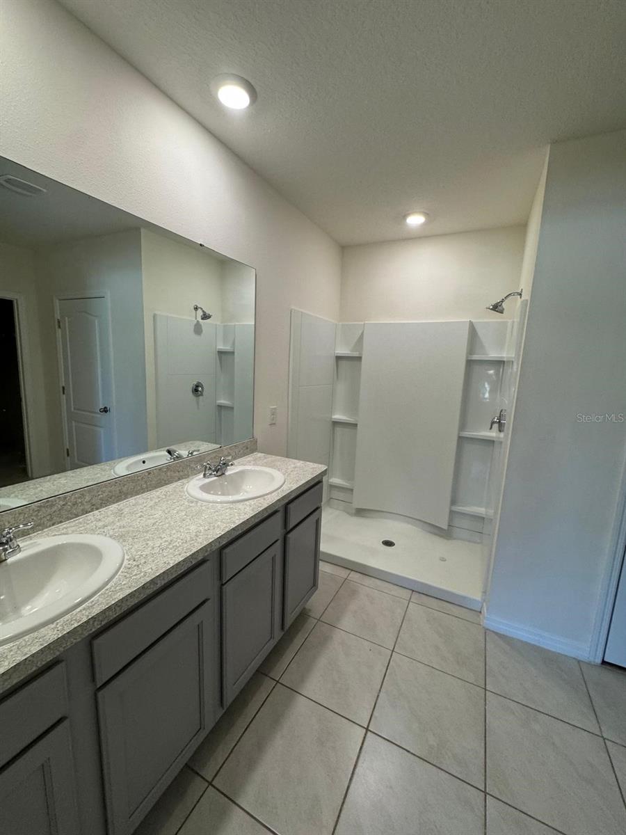 528 Boardwalk Ave Property Photo 14
