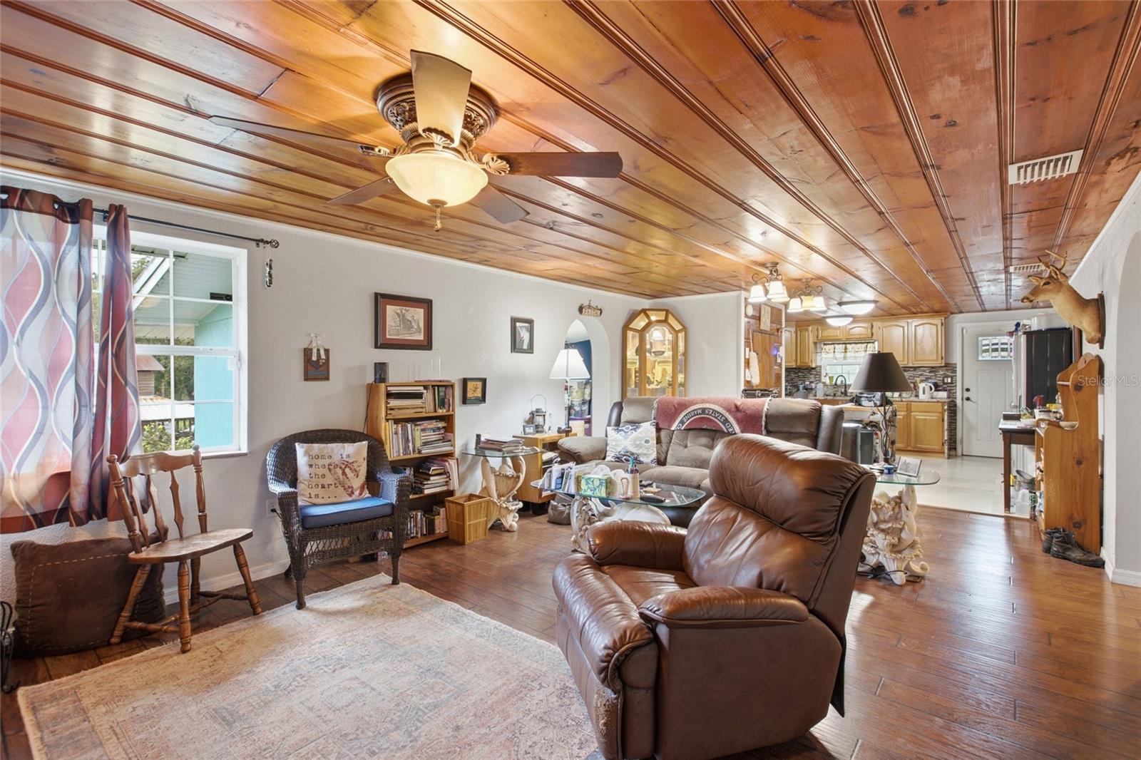 40832 River Rd Property Photo 13