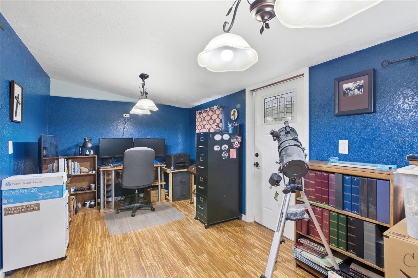 40832 River Rd Property Photo 28