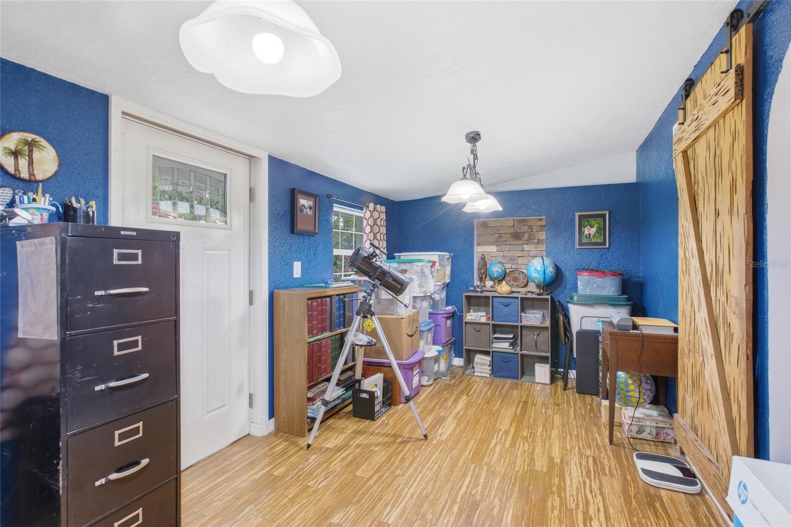 40832 River Rd Property Photo 29