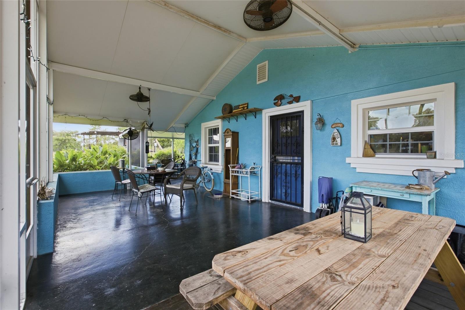 40832 River Rd Property Photo 34