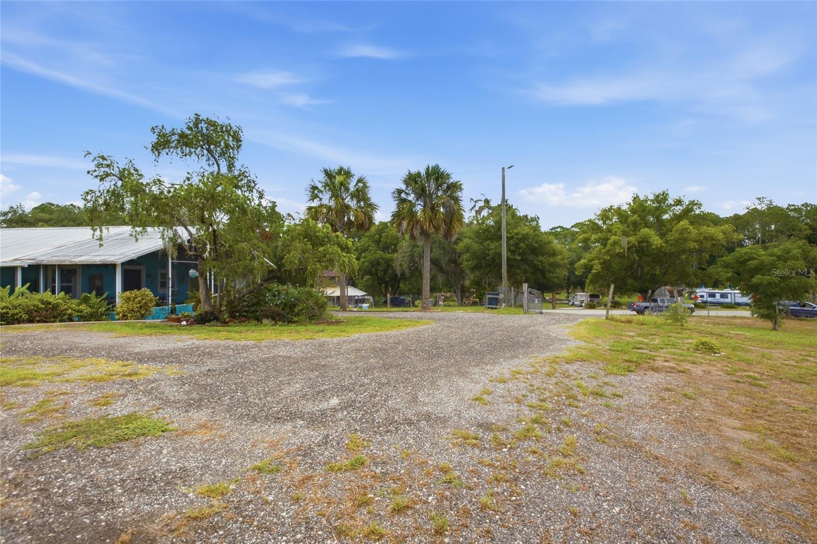 40832 River Rd Property Photo 49