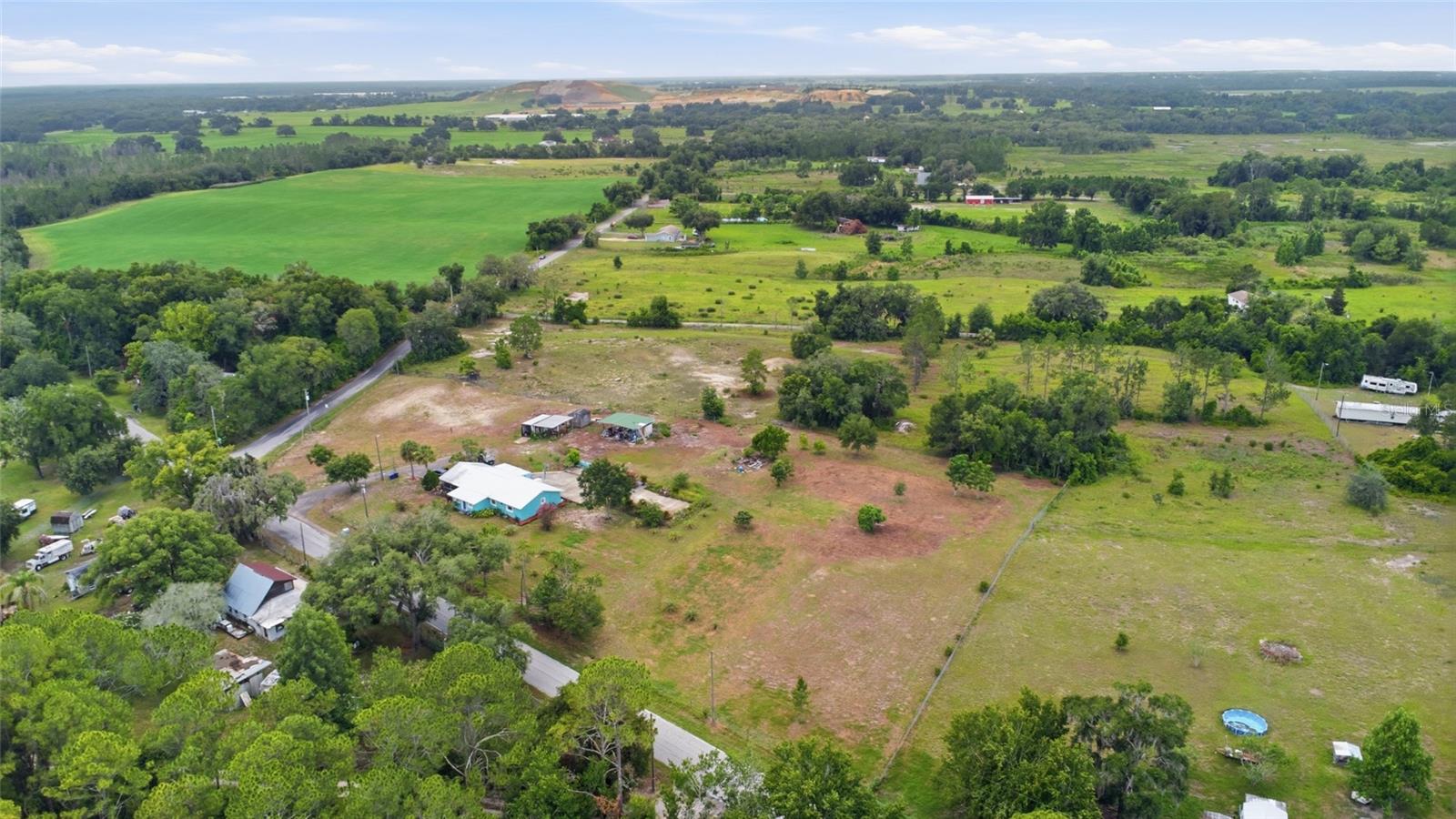 40832 River Rd Property Photo 54