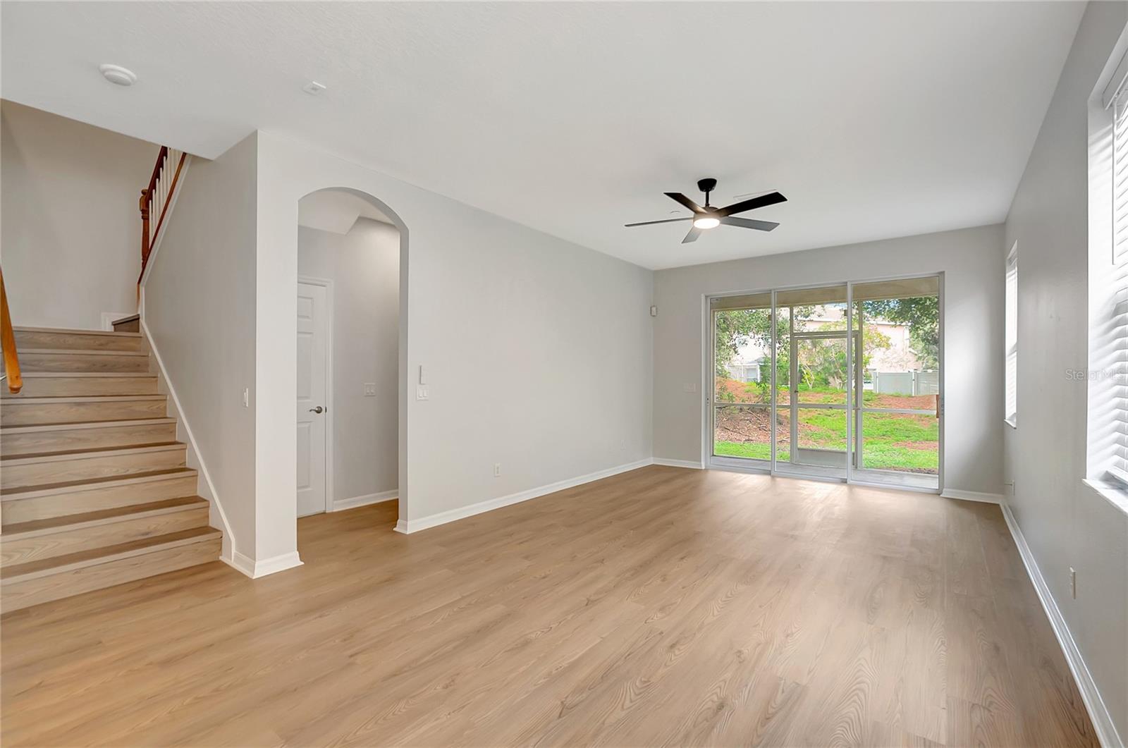 7413 Terrace River Dr Property Photo 9